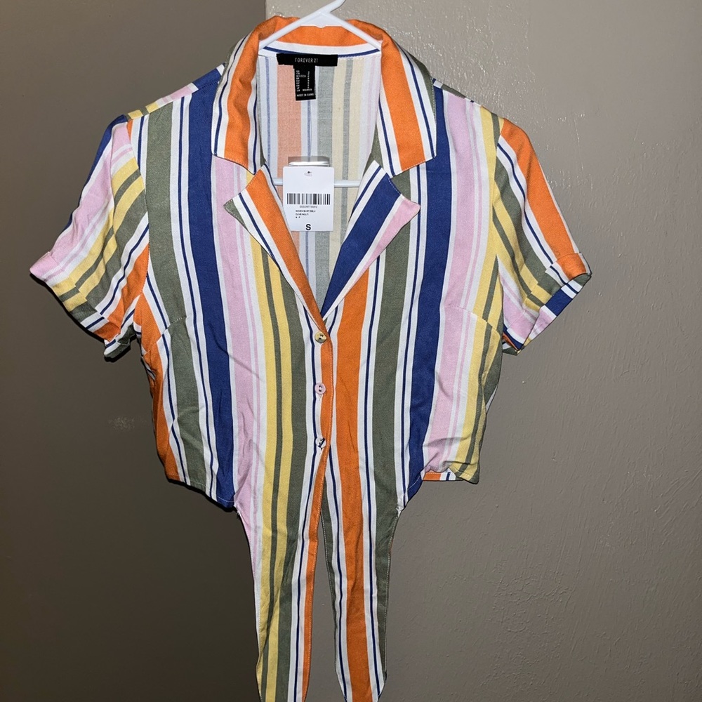 Brand new crop tied collard shirt